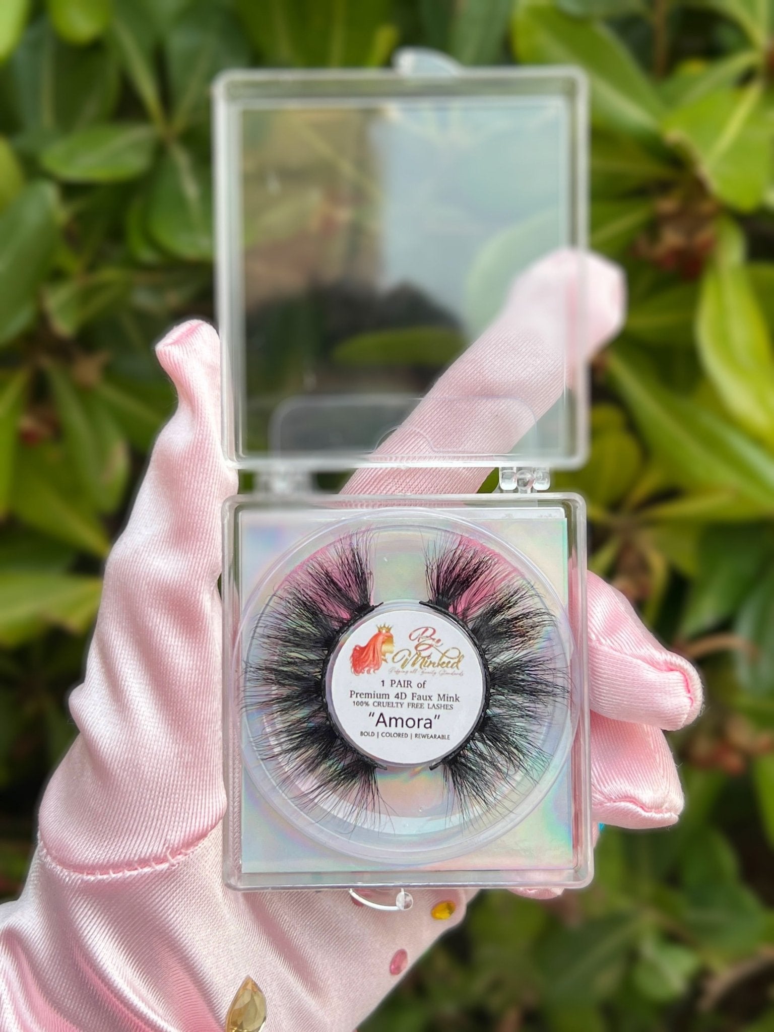 Amora - Be Minked Beauty